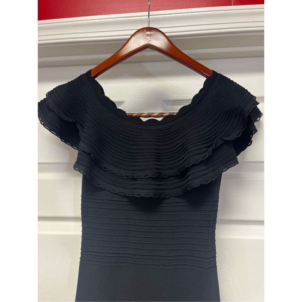 Eliza J Black Ruffle Sleeveless Knit Body Con Dress sz PS EUC